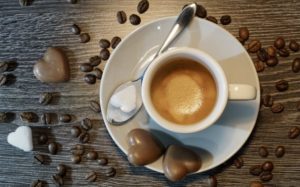 Fusami treściowane (5): Kawa i Miłość